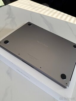 MacBook Pro 14" M3 SK 2023 Vesmírne sivý - 9