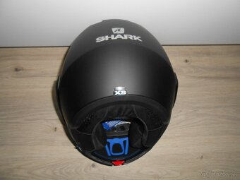 Predam krasnu novu moto prilbu znacky SHARK EVO GT BLANK MAT - 9