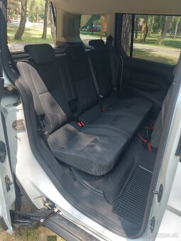 Ford Custom - 9