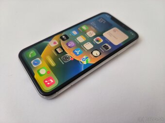 apple iphone 11 64gb White / Batéria 100% - 9