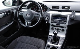 Volkswagen Passat B7 1.6 TDI Sedan - 9