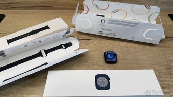 Apple Watch Series 8 GPS 45mm Midnight Aluminium - 9