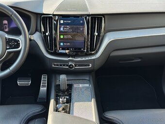 Volvo XC60 B5 R-Design - 9