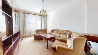 Zateplený tehlový byt s novými plastovými oknami, Veľké Kapu - 9