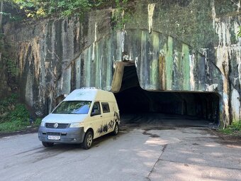 Camper obytne auto Volkswagen Transporter 4x4 T5 2.5l - 9