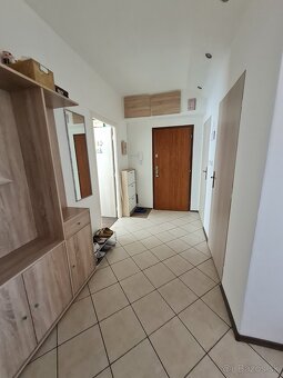 3-izbový byt, 72m2, Levice, blízko centra, skvelá lokalita - 9