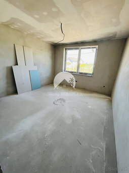 Reality KOMPLEX s.r.o., Vám ponúka na predaj 4-izbový dvojdo - 9