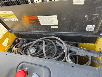 Ručný vysokozdvižný vozík Hyster S1.2AC 2014 triplex 3.8m - 9