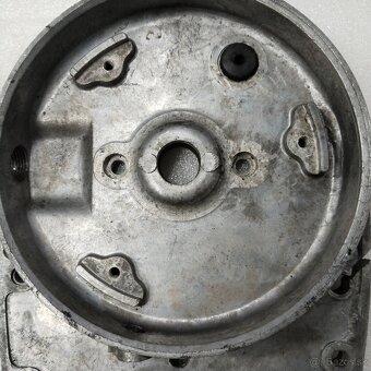 MANET 90 DRŽÁK ZAPALOVÁNÍ HORNÍ A DOLNÍ VEDENÍ SPOJKY ORIG. - 9