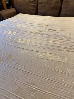 Gauč a hojdacie kreslo - 9