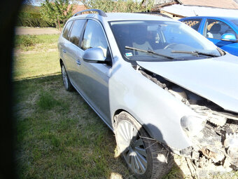 Volkswagen golf - 9