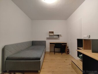 Priestranný 3 izbový apartmán v Modranke - 9