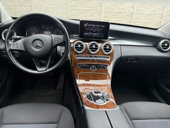 Mercedes C180 sedan - 9