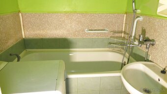 Na predaj slnečný 3 izbový byt s balkónom v centre mesta LC - 9