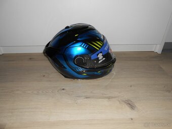 Predam krasnu novu moto prilbu znacky SHARK SPARTAN GT REPL - 9