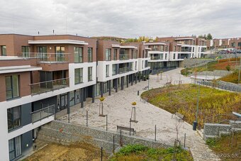 1 izb. klimatizovaný byt s parkovacím miestom Lorinčík Háje - 9
