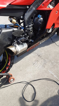 Yamaha R6 okruhovka - 9