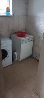 Predam starší rodinný domček - 9