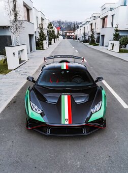 Lamborghini Huracán STO 10° | MR Collection 1/18 - 9