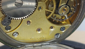 Predám funkčné vreckové hodinky OMEGA s retiazkou 50mm - 9