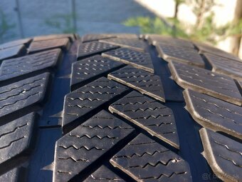 235/40 r19 zimne pneumatiky - 9