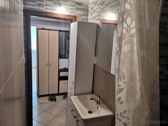 Na predaj 2- izbový byt - 9