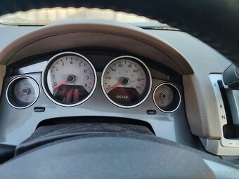 Predam Volkswagen Routan - 9