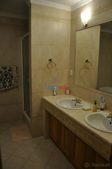 ZÁMOCKÁ novostavba v STAROM MESTE- - 9