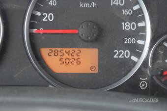 Nissan Pathfinder 2,5 DCi 126 kW 4WD - 9