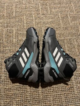 Adidas Terrex eastrail 2 Mid - 9