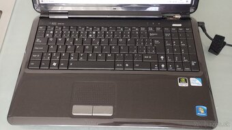 Predám notebook Asus - 9