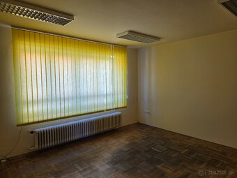 Polyfunkčný objekt v širšom centre Lučenca - 9