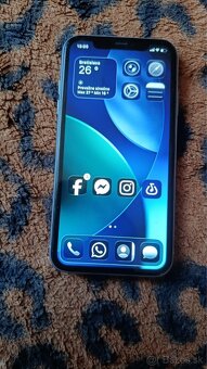 iPhone 11 - 9