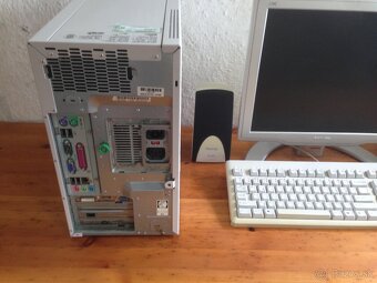 Retro počítač SIEMENS - 9