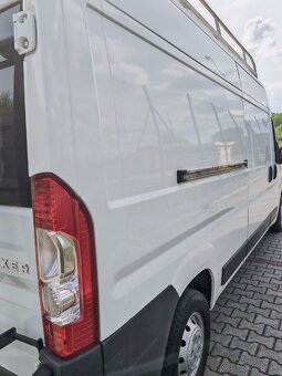 Predám dodávku Peugeot Boxer s motorom 3,0 iveco - 9