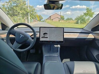Tesla Model 3 Std Range Plus - 9