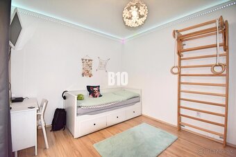 Krásny veľkometrážny 4 izbový byt v Žiline s terasou - 9
