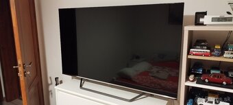 Predám ako nový 55" (139 cm) QLED 4K SMART TV HISENSE 55U7Q - 9