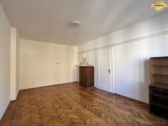 Prenájom komplet prerobeného 2 iz bytu s balkónom v centre P - 9
