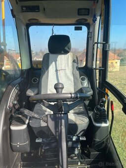 Kolesové rypadlo JCB JS145W - 9