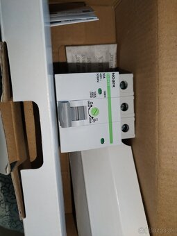 Elektroinštalačný materiál - 9