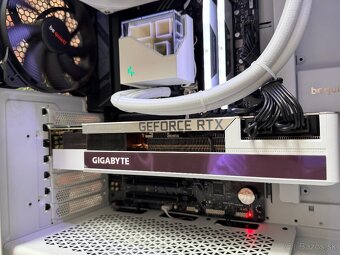 Ryzen 9 9950X\32GB\RTX 3080\SSD\850W Zdroj - 9