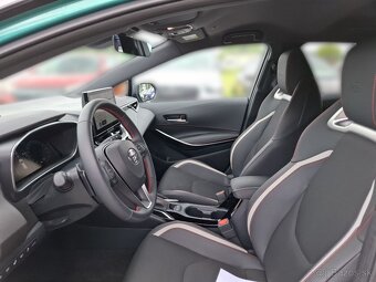 Toyota Corolla Combi 2,0 Hybrid GR Sport - 9