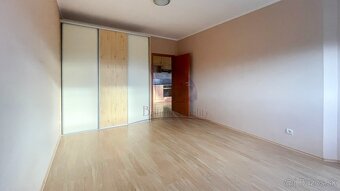 Na predaj 2-izbový byt s parkovacím miestom a loggiou v SC - 9
