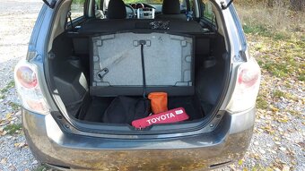Toyota Verso 1.8 Valvematic M6 2011 - 9