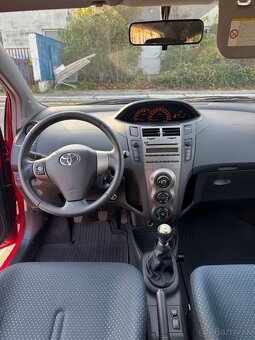 Toyota Yaris 1,33 - 9