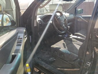 Nissan Navara 2.5 dCi - 9