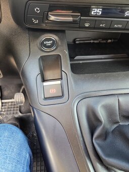 Peugeot Rifter 1.5 - 9