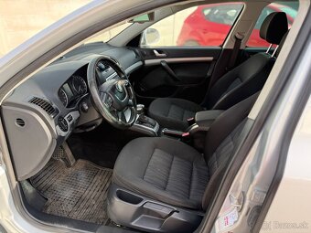 Škoda Octavia Combi 2.0 TDI Elegance DSG - 9