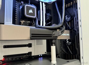 Ryzen 9 9950X3D\32GB\RTX 5080\SSD\1200W Zdroj - 9